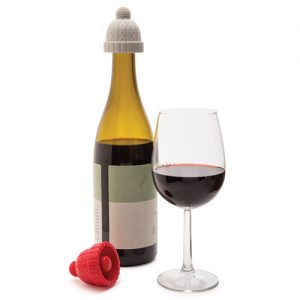 BEANIE זוג פקקים לבקבוקי יין - דגם כובע צמר אפור בהיר ואדום-0