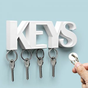 מתלה מפתחות מגנטי מעוצב לקיר - לבן KEYS - QUALY
