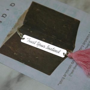 סימנייה מתכת - Trust Your Instinct-0