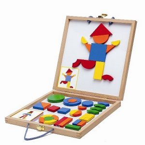 מזוודת עץ צורות מגנט גיאומטריות DJECO-0