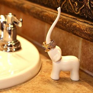 פיל לבן לטבעות-0