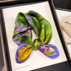 צעיף משי אמיתי 100% בסגנון אופנתי לשנת 2025, בצורת ריבוע, לנשים, עם טמפרמנט משי קטן, מקושט בצוואר, מודפס